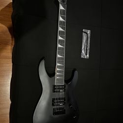 Jackson Dinky Guitar like new with Fender Amp , Case and 10ft cord included 