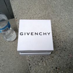 Givenchy 4g Pearl Ring 