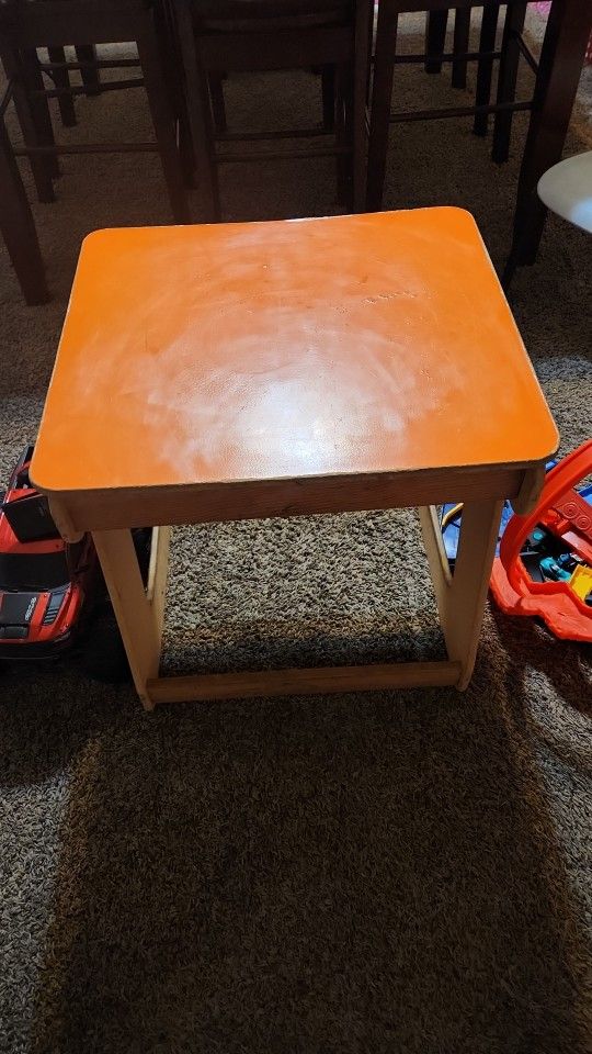 Kid Table/Desk