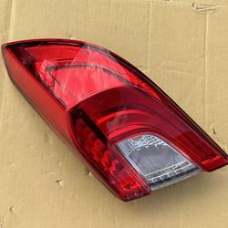 2018-2022 Honda Accord Tail Light 