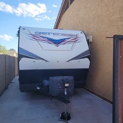 2022 Genesis Supreme 2114 LE