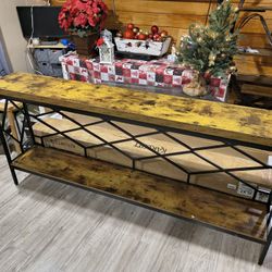 Brand New Entry Table 