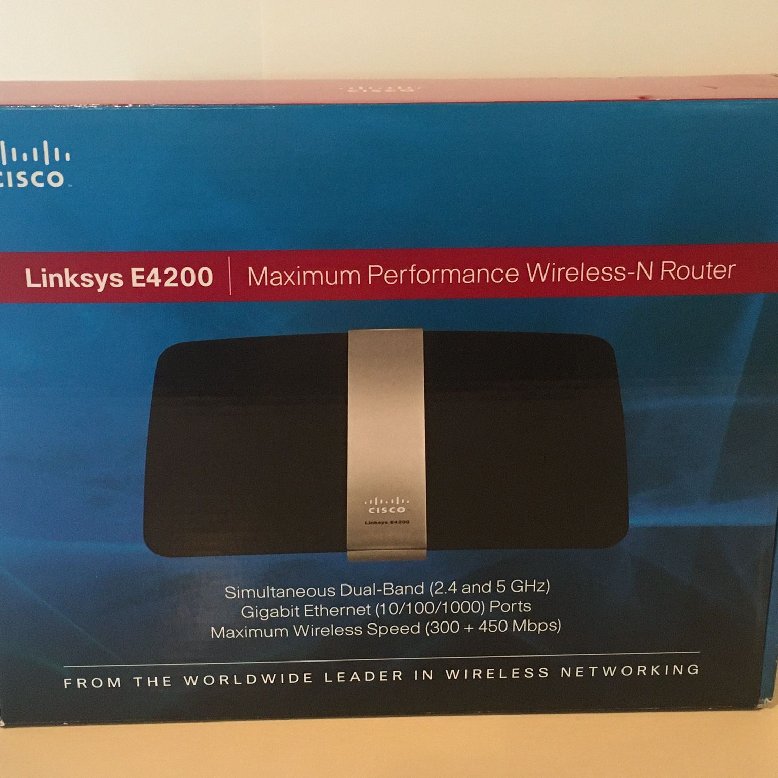 Cisco Linksys E4200 Wireless Router with Firewall