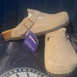 Birkenstock Taupe Color Size 8 For Men Or Size 10 For Woman