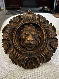 Vintage Lion Wall Plaque