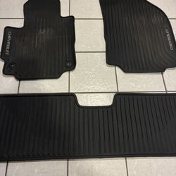 2018-2024 Chevrolet Equinox optional heavy duty rubber floor mats