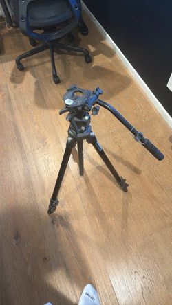 Manfrotto Tripod