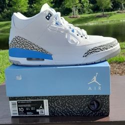 Air Jordan 3 Retro
UNC