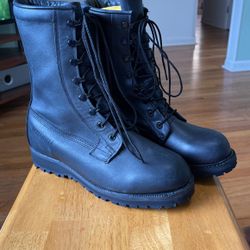 BRAND NEW LEATHER WATERPROOF WORK BOOTS size 10 men 