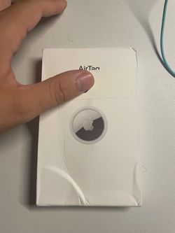 Apple AirTags brand new authentic