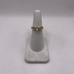 14kt Gold Diamond Engagement Style Ring 
