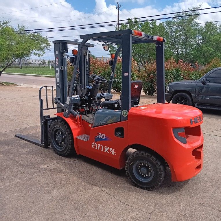 Forklift 