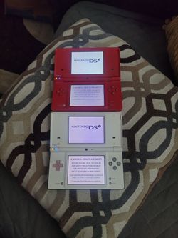 Nintendo DSi Lot of 2 – Red and White