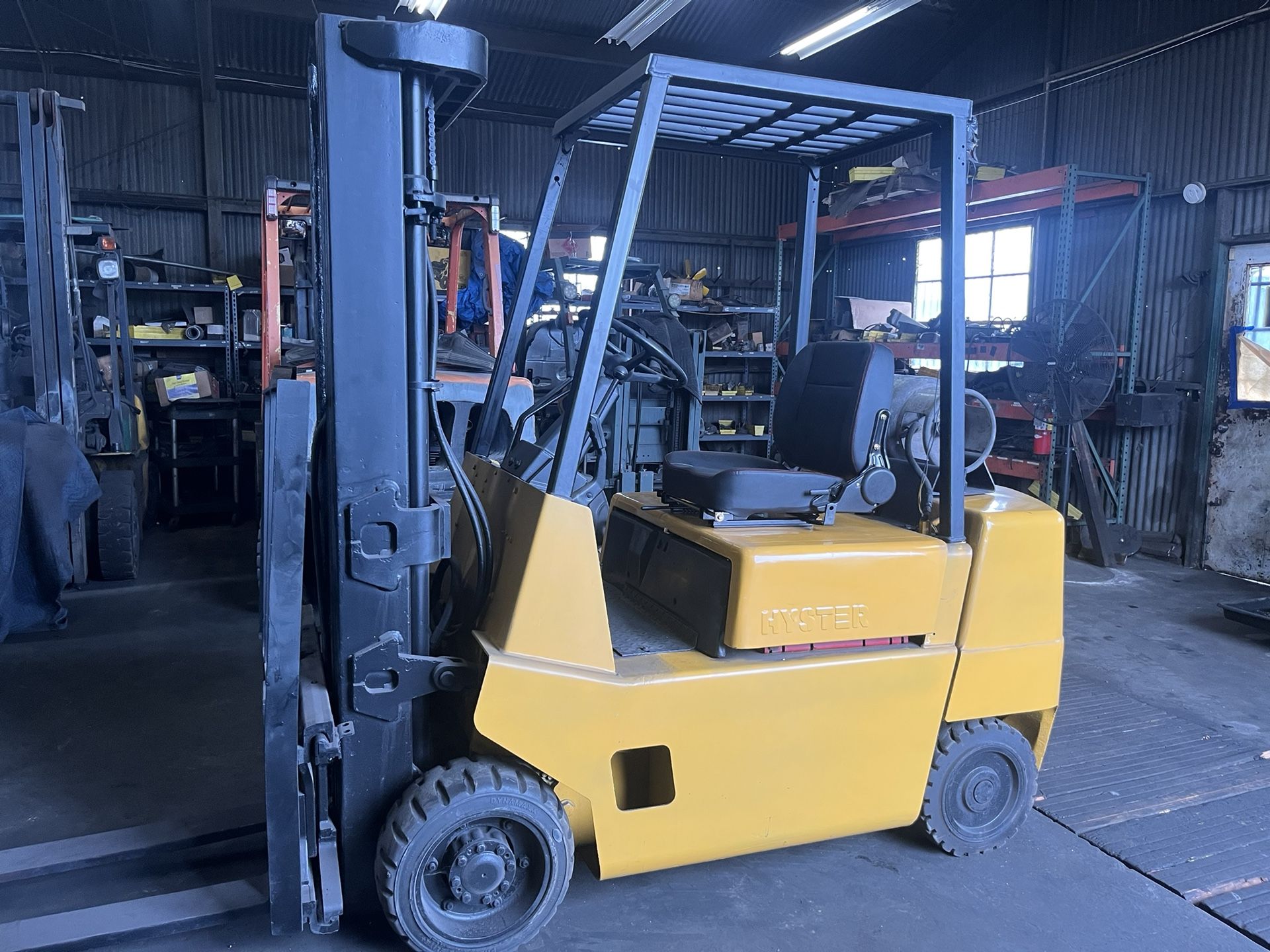 Hyster ForkLift 5,000 lb Cap
