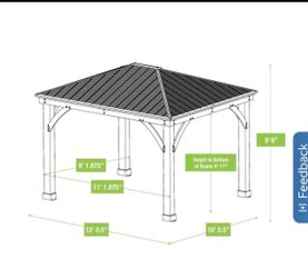 Wood gazebo with aluminum roof