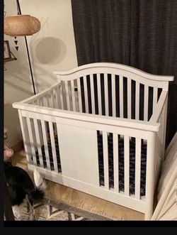 Baby Appleseed Crib