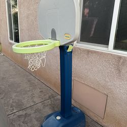 Little Tikes Kids Basketball Hoop