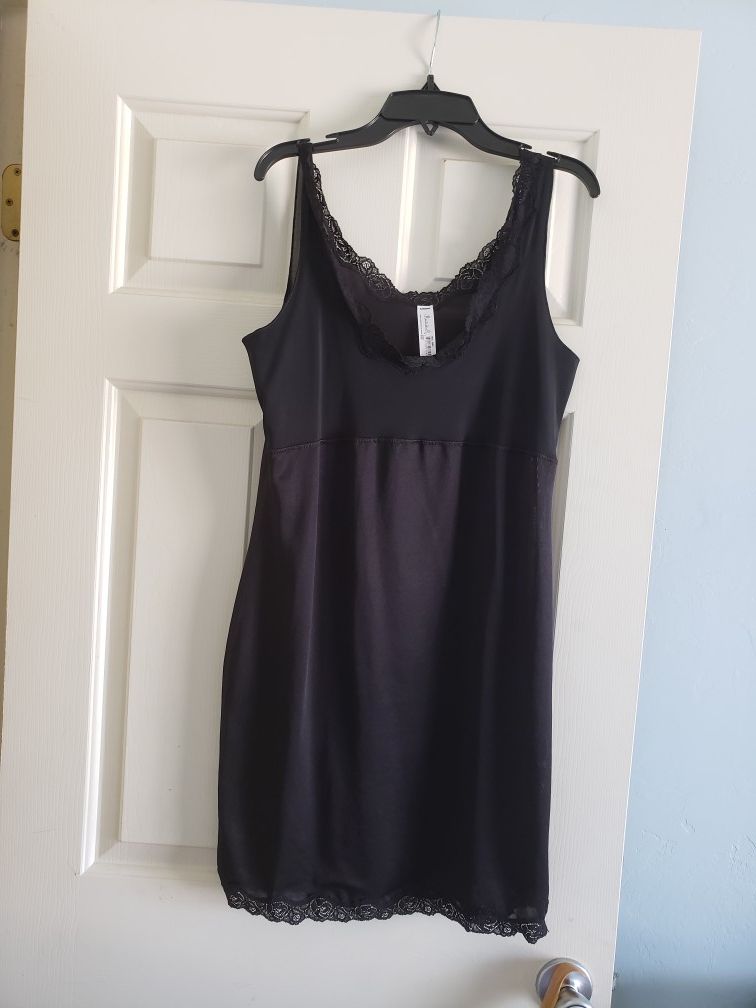 Slimming dress sz L