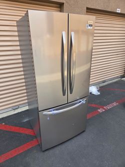 Frigidayre Refrigerator French Door 32 inchs wide
