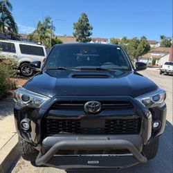 2021 Toyota 4Runner TRD off-road 24,000 miles, no accidents, no mecahnical or cosmetic issues.