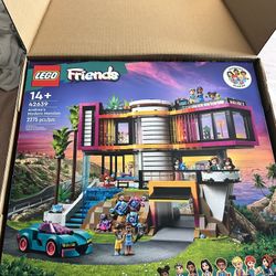 LEGO Andreas Mansion 42639