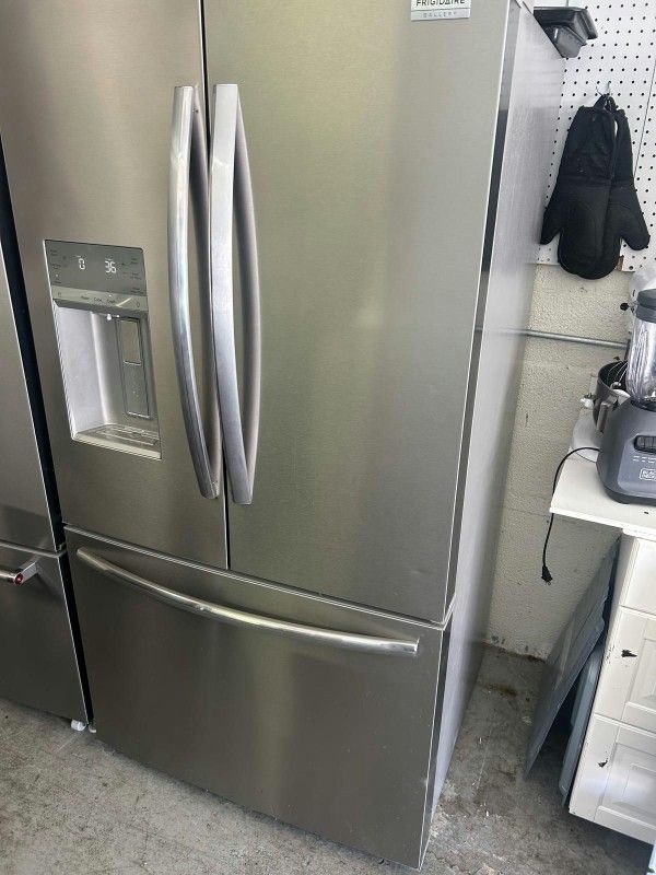 All features Refrigerator Fridge Frigidaire Yes it works
