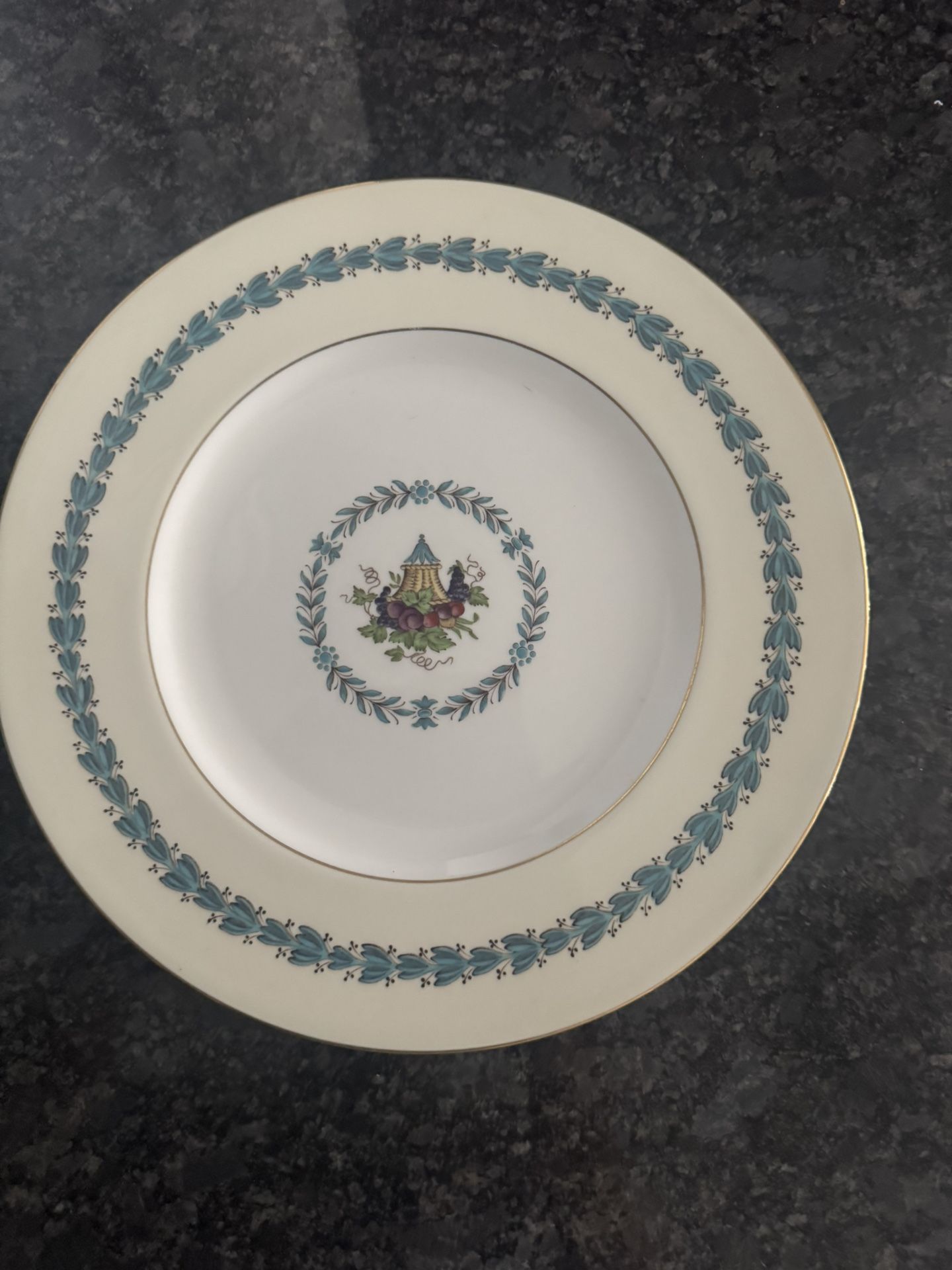 Appledore Wedgwood Dinner Plates