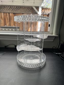 Jewelry Stand (Spins)