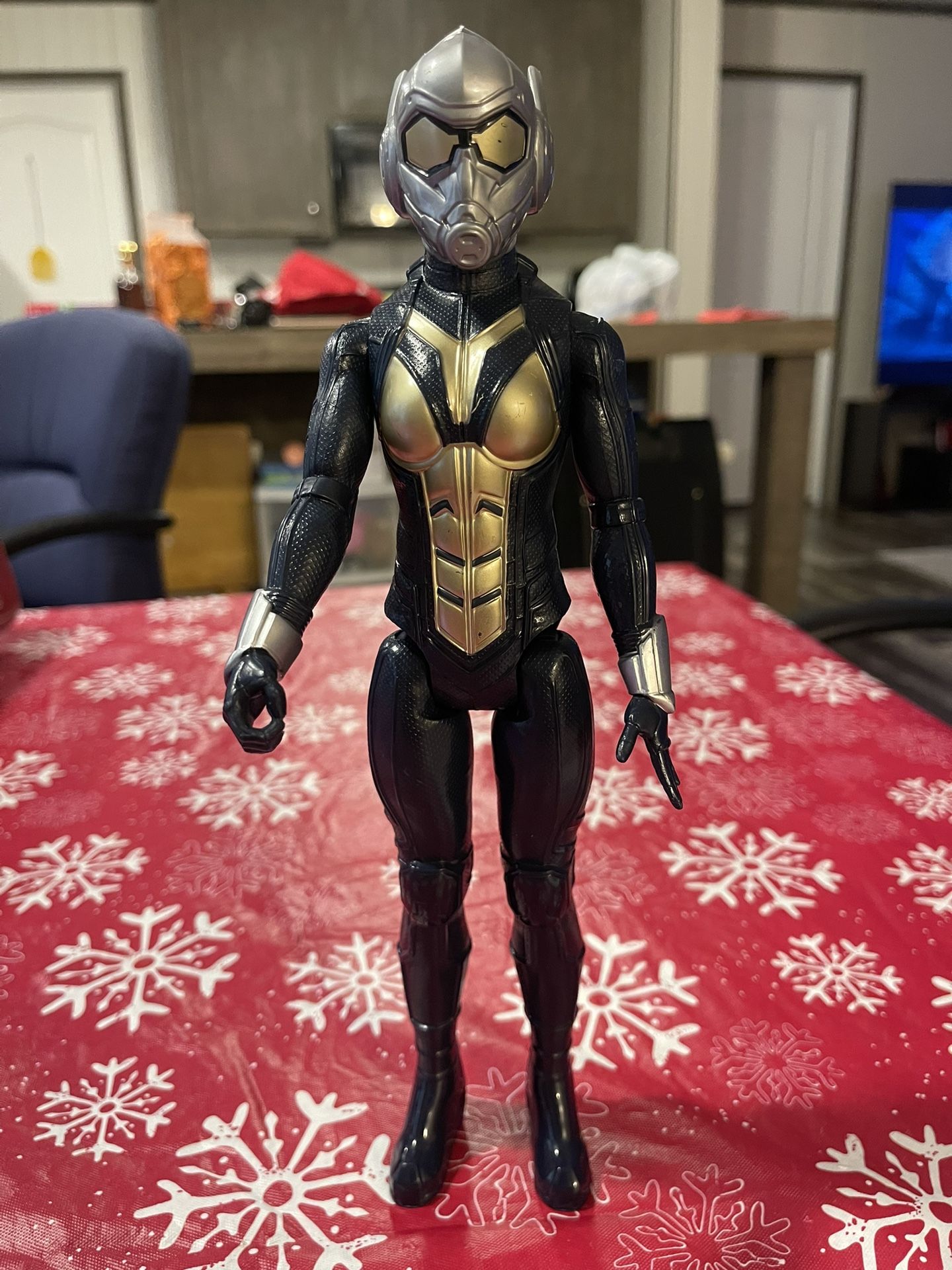 Marvel Hasbro Wasp 12in Figure