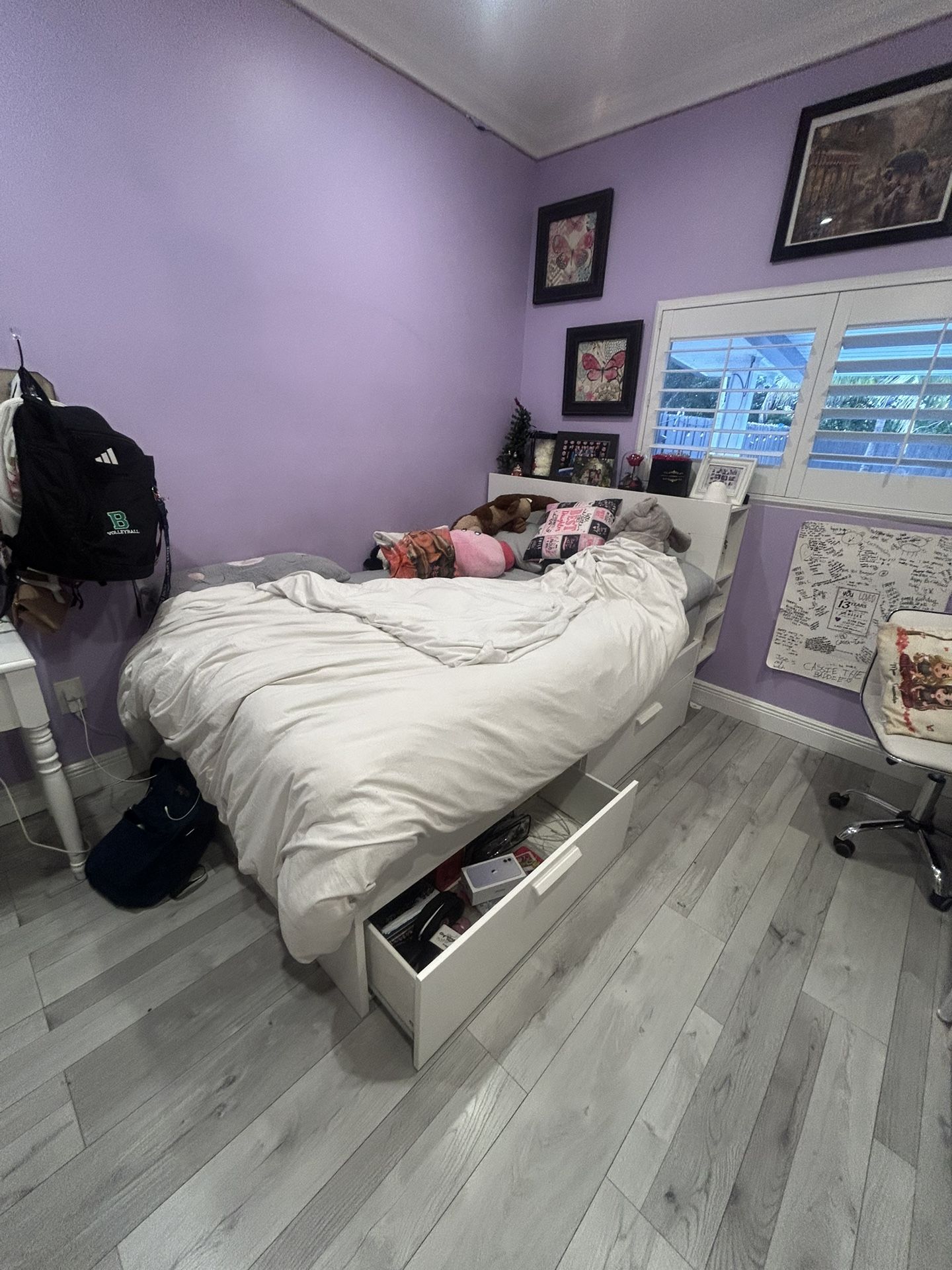 Full Size Bed With Mattress 