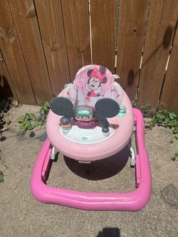 Minnie Mouse Walker