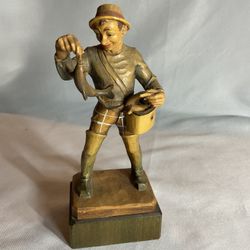 VINTAGE ANRI FISHERMAN & FISH ITALIAN WOOD CARVED FIGURINE 7” HAND PAINTED EXCELLENT CONDITIONS