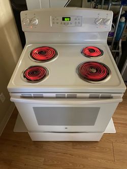 Frigidaire Electric Stove…