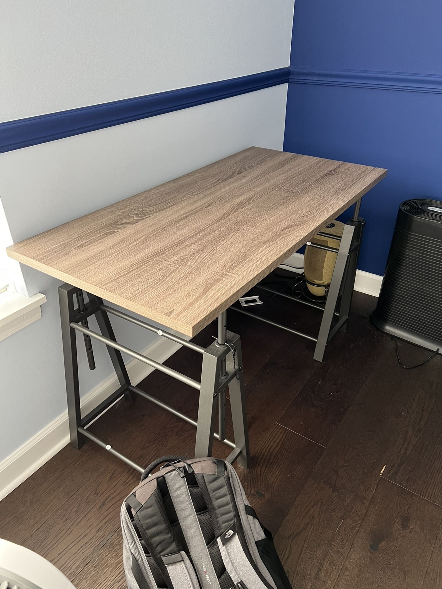 Table / Stand / Desk Ashley Furniture