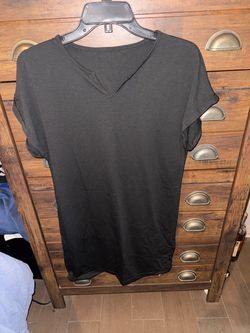 Black V-Neck Short Sleeve T-Shirt