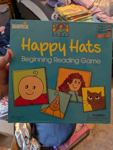 Happy Hats Beginning Reading Game