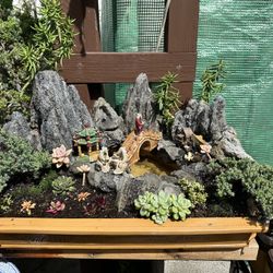 Decor Coi Fish Bonsai Tree 