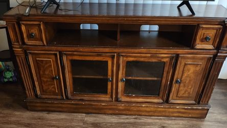 Mueble De Madera Para La Tele