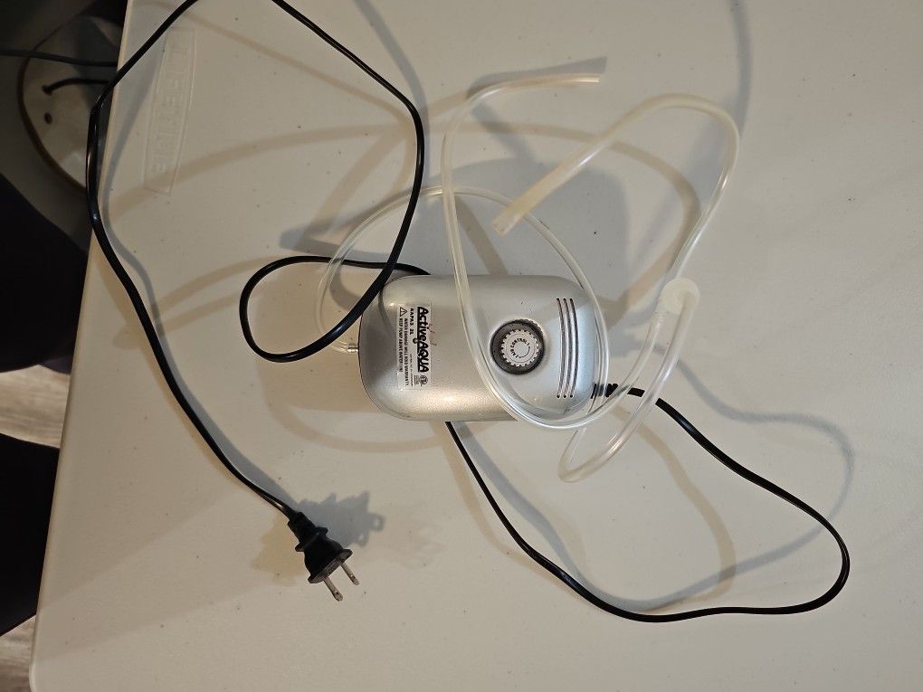 Hydrofarm AAPA3.2L Active Aqua, 1 Outlet, Air Pump, 2W, 3.2 L/Min, White