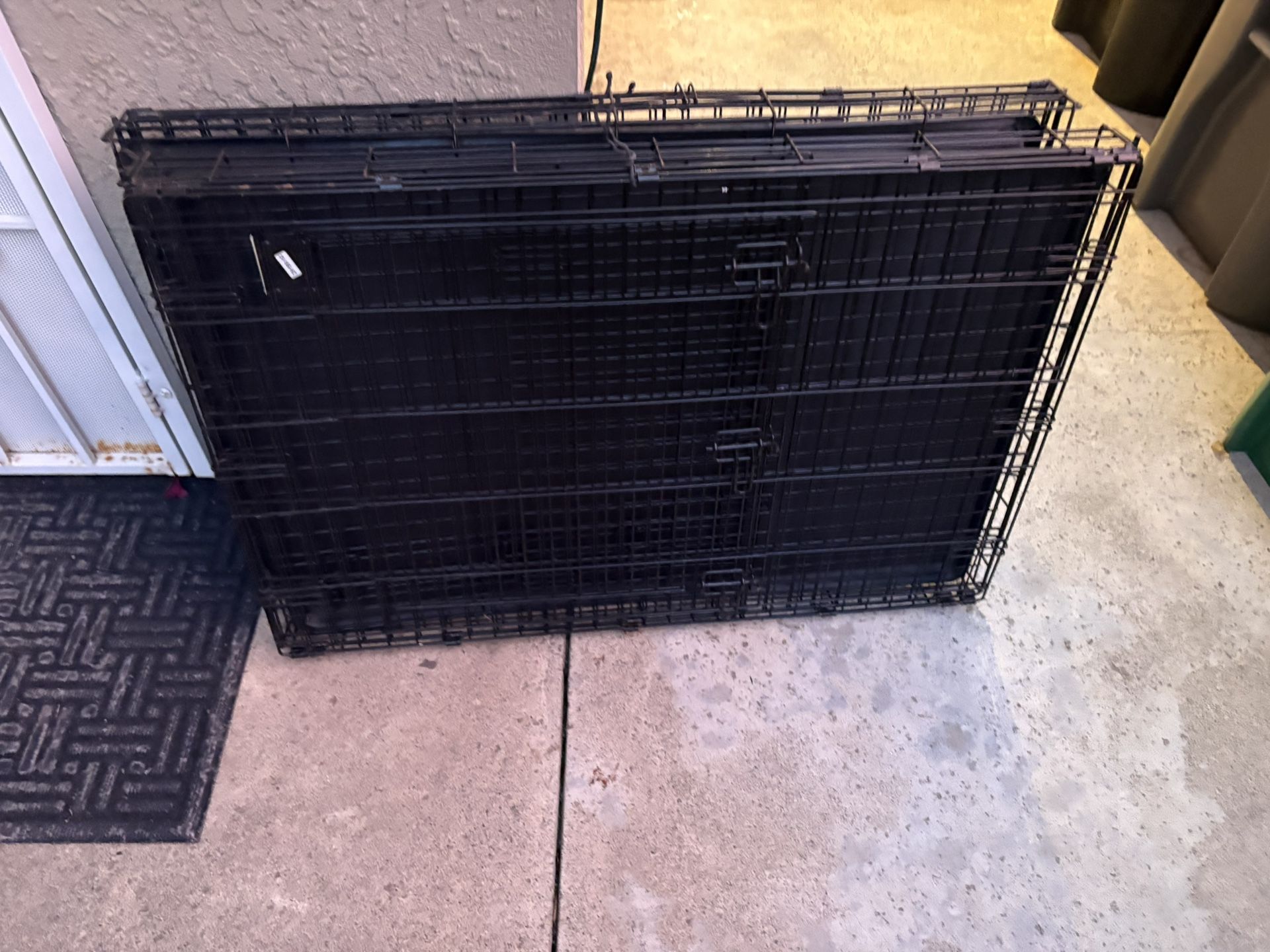 Wire Collapsible Dog Crate - Black