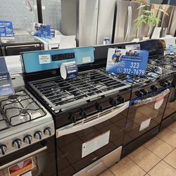 Whirlpool Stove 5 Burners New
