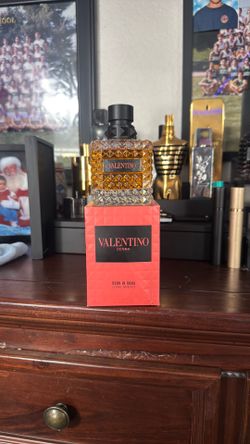 Valentino born in aroma coral fantasy