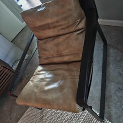 Leather Lounge Chair 