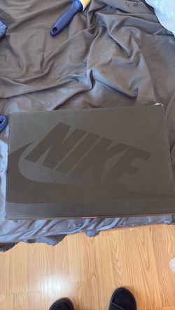 Air Force’s 1 supreme white color way
