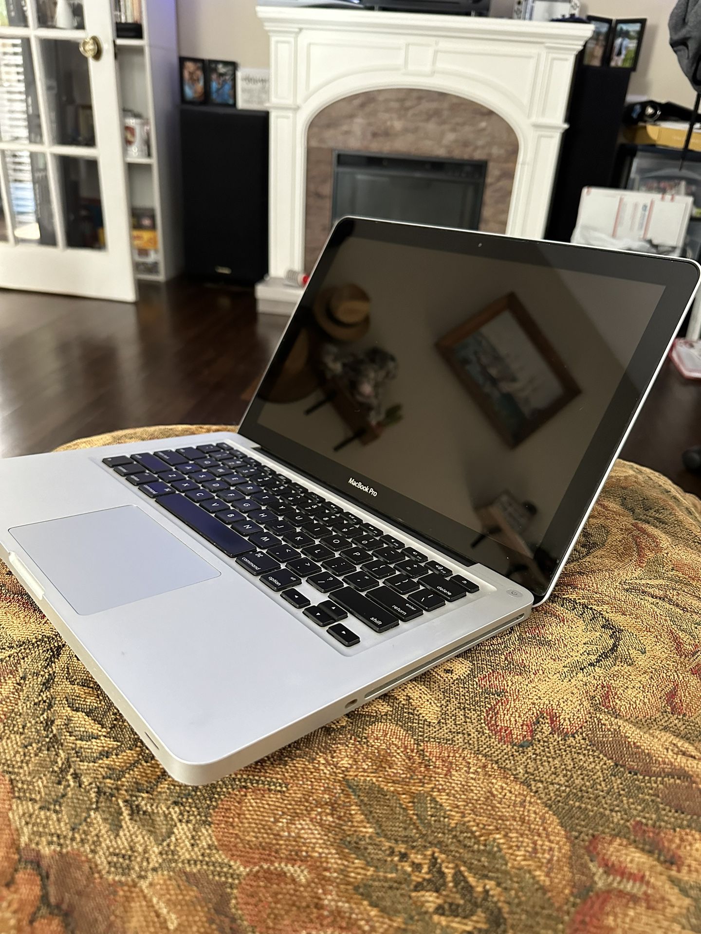 MacBook Pro (2012) - With DVD