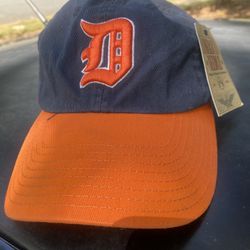DETROIT TIGERS BASEBALL HAT