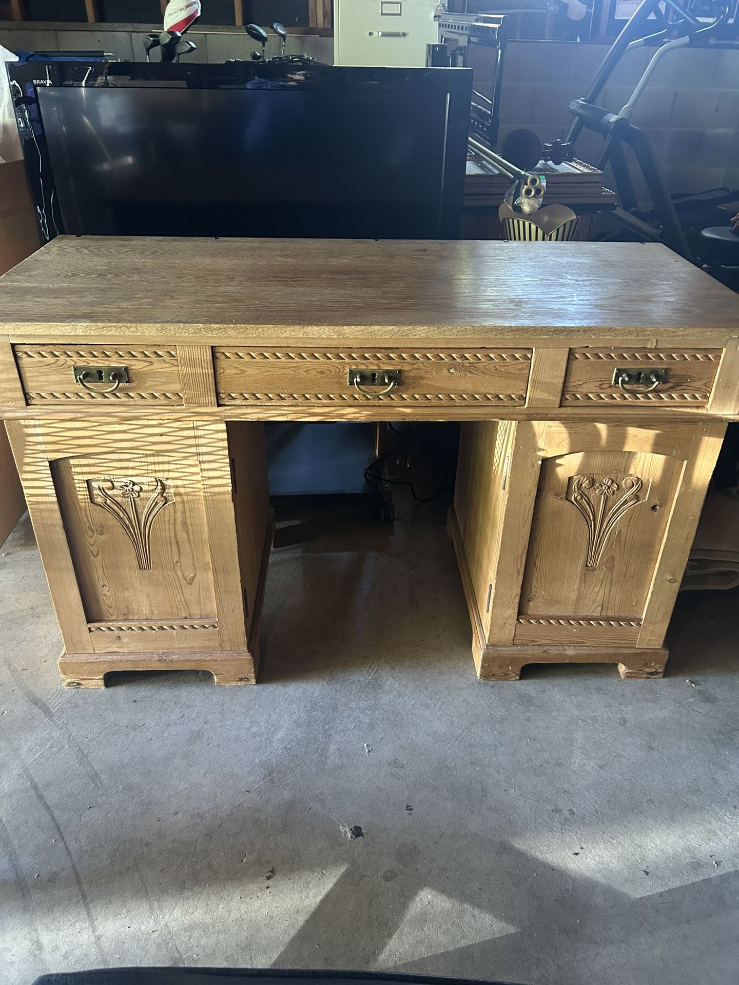 Antique Drsk