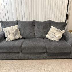 Ashley Stairatt Casual Sofa 