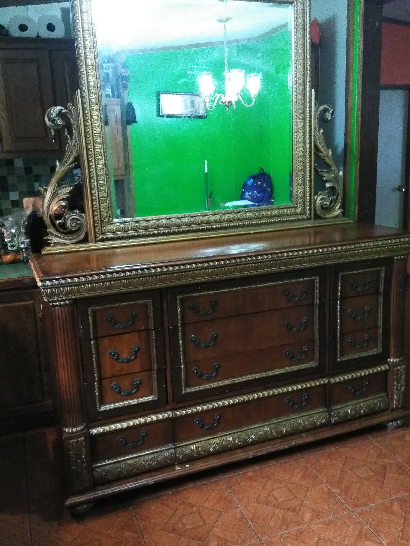 Beautiful dresser with mirror real wood very heavy