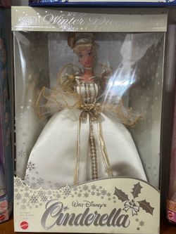 $30/OBO 1997 Walt Disney Cinderella Winter Dreams